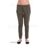 Damen Hose lässig mit Taschen in trendigen Farben,