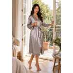 Damen Satin Morgenmantel lang mit Spitze – Kimono Bademantel aus 100 % Polyester, weich & glänzend